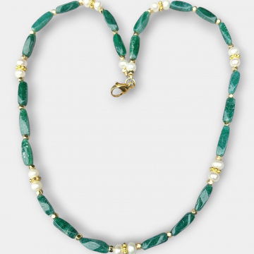 Green Semiprecious Stone and Pearl Necklace