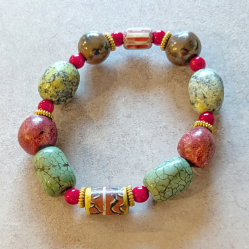 Red Krobo Bead And Green Stone Stretch Bracelet Chunky Boho